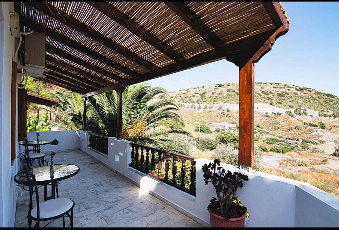 Mavrikou Helen Apartments Skyros Exterior photo