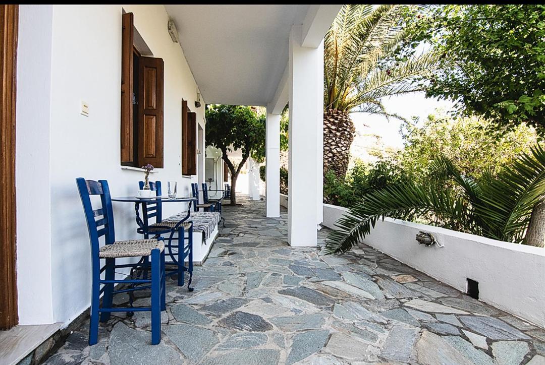 Mavrikou Helen Apartments Skyros Exterior photo