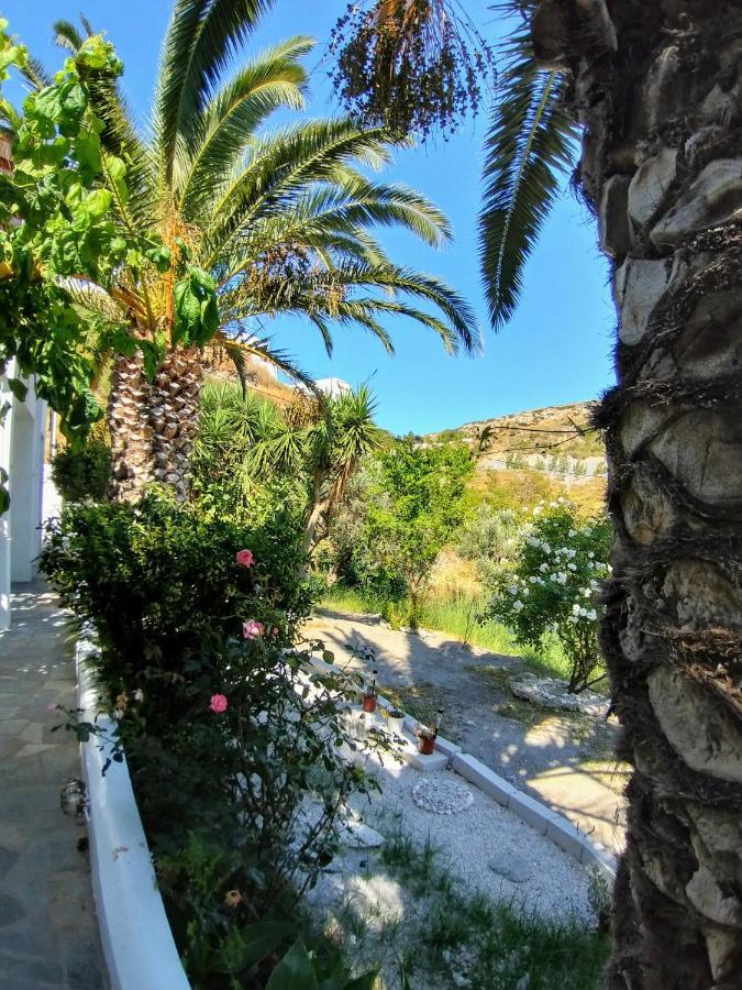Mavrikou Helen Apartments Skyros Exterior photo