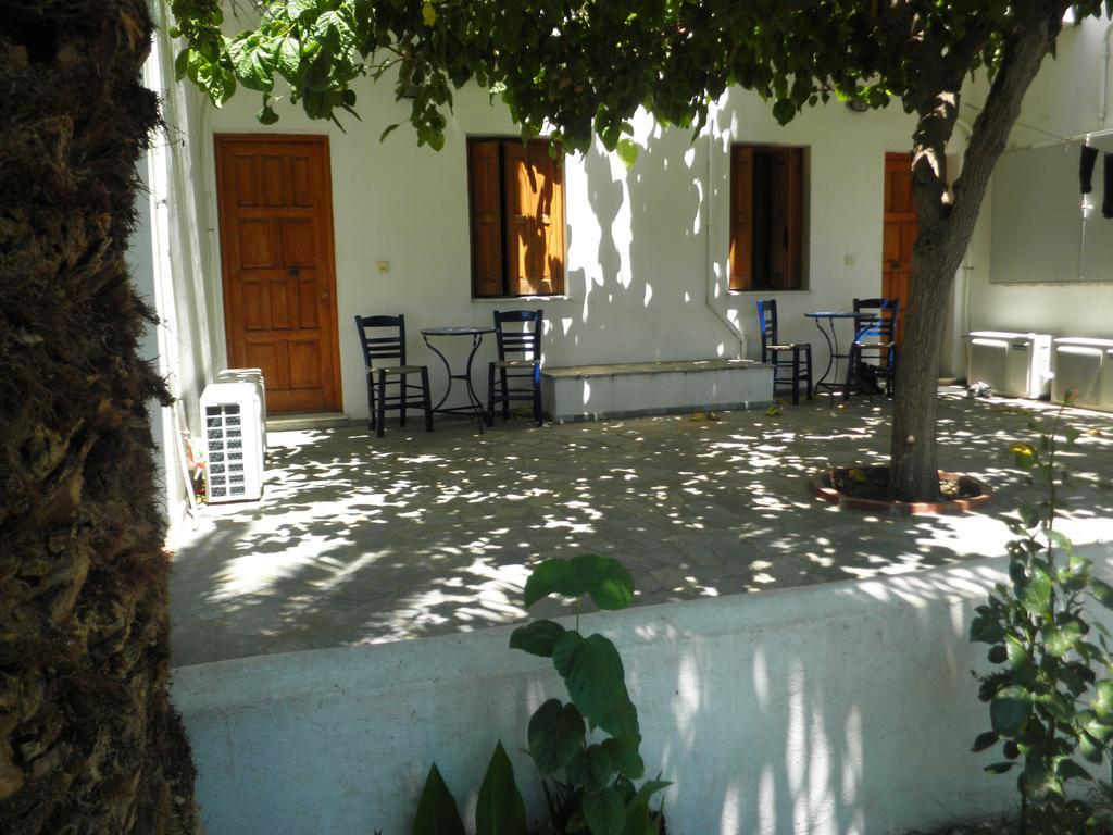Mavrikou Helen Apartments Skyros Room photo